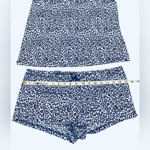 NWOT Charmour, Animal Print Blue Pajama Set With Shorts, XL, Blue & White 🌙 - Picture 11 of 13